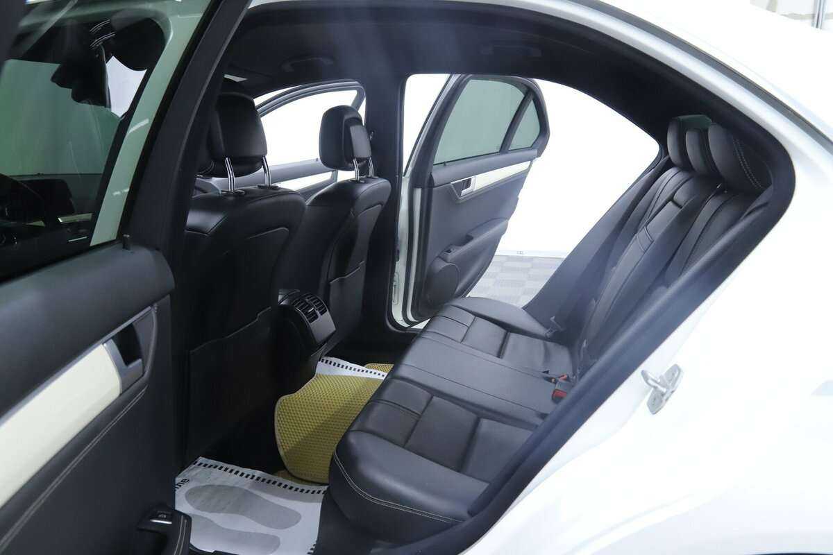 Mercedes-Benz C-Класс б/у, 2014, Автоматическая. Фото: #15