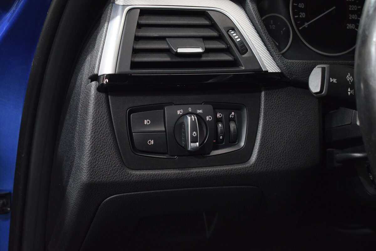 BMW 3 серии б/у, 2018, Автоматическая. Фото: #11