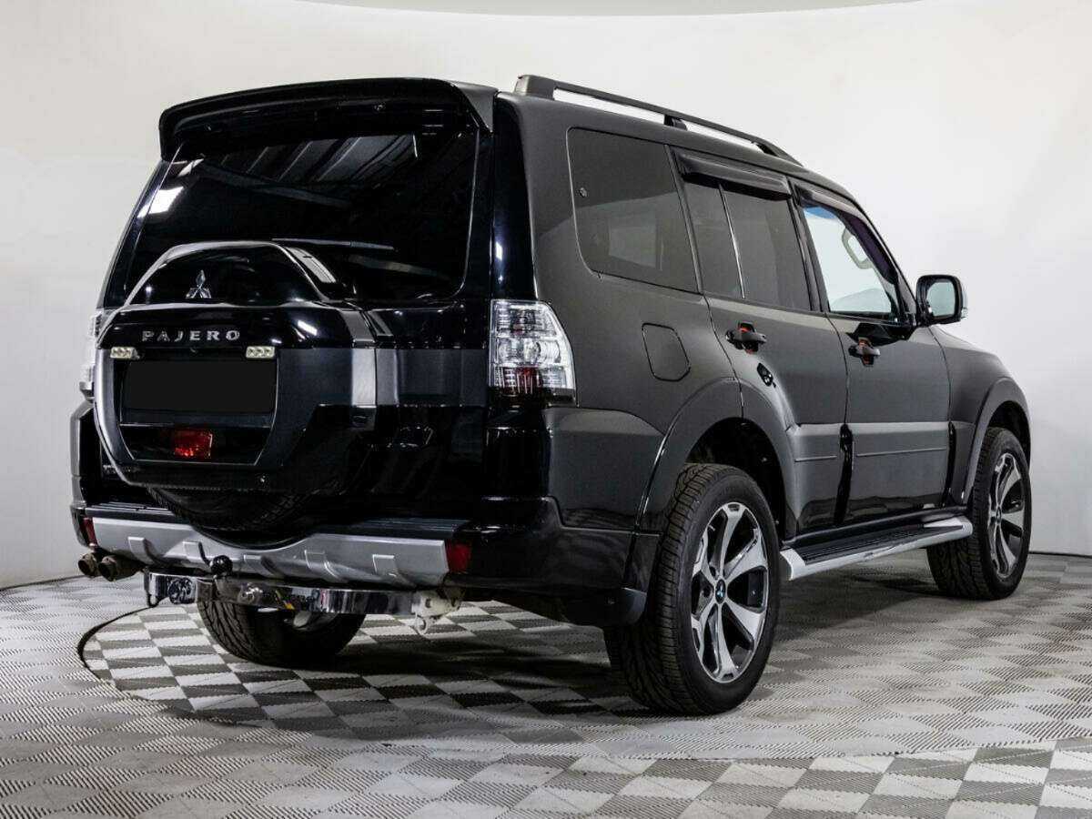Mitsubishi Pajero б/у, 2015, Автоматическая. Фото: #4