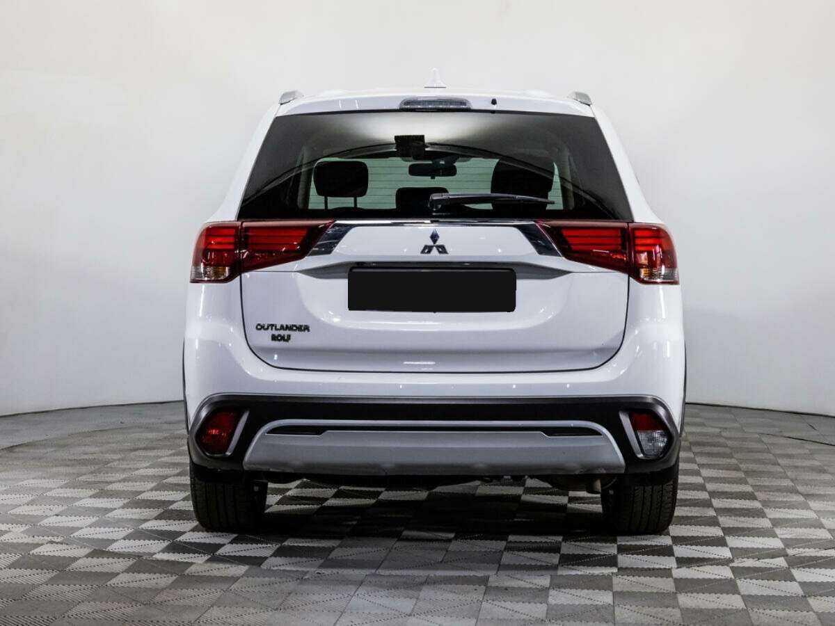 Mitsubishi Outlander б/у, 2021, Вариатор. Фото: #5