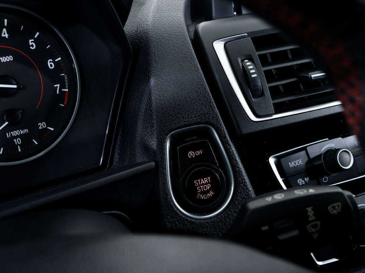 BMW 1 серии б/у, 2016, Автоматическая. Фото: #15