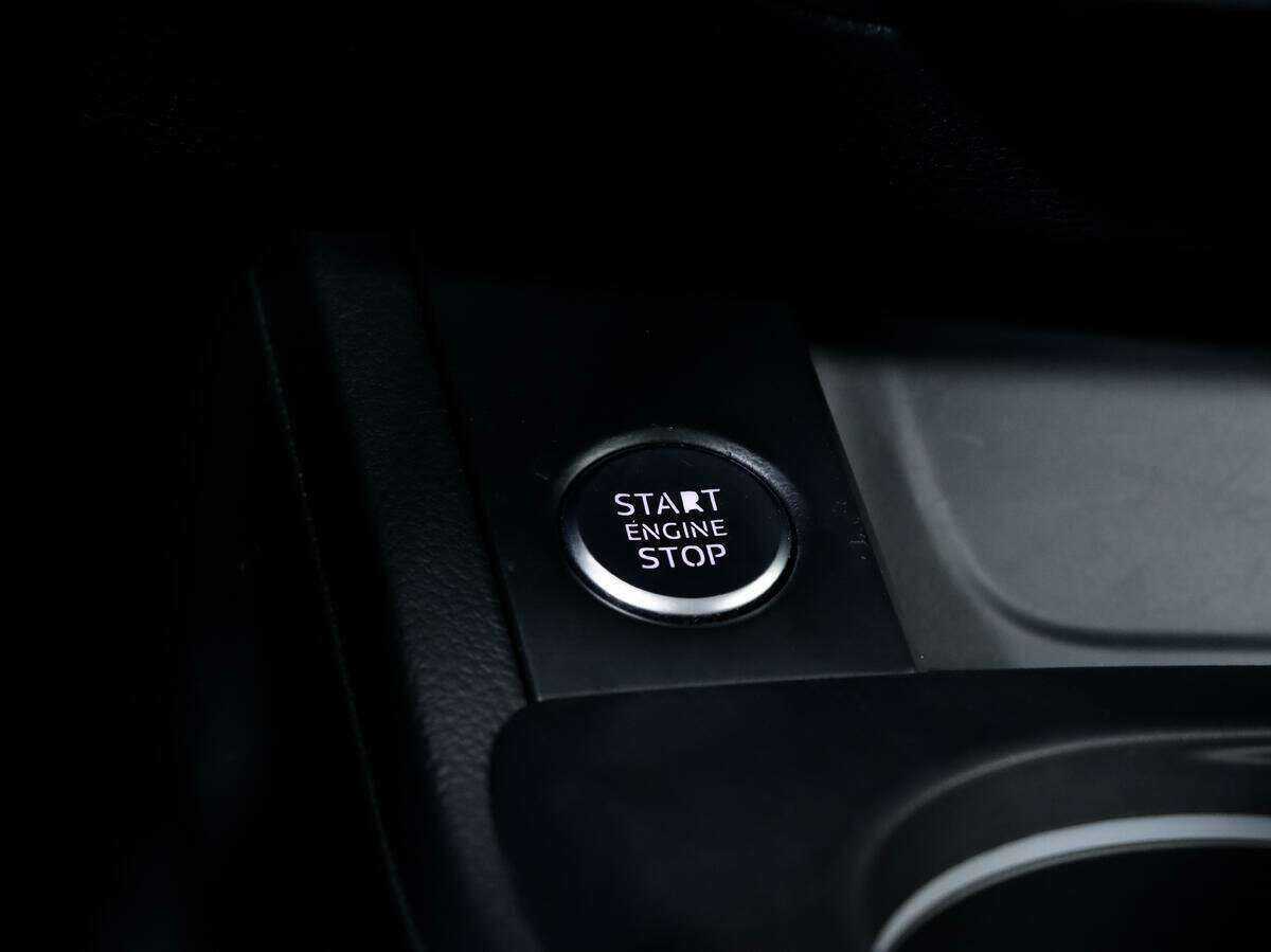 Audi A4 б/у, 2015, Роботизированная. Фото: #11