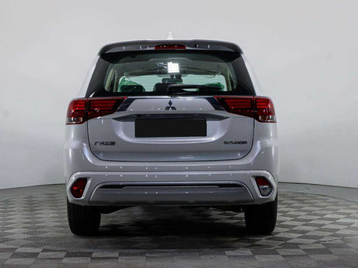 Mitsubishi Outlander б/у, 2022, Вариатор. Фото: #4
