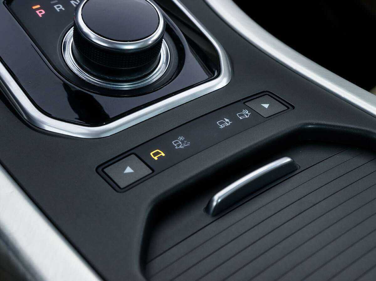 Land Rover Range Rover Evoque б/у, 2018, Автоматическая. Фото: #17