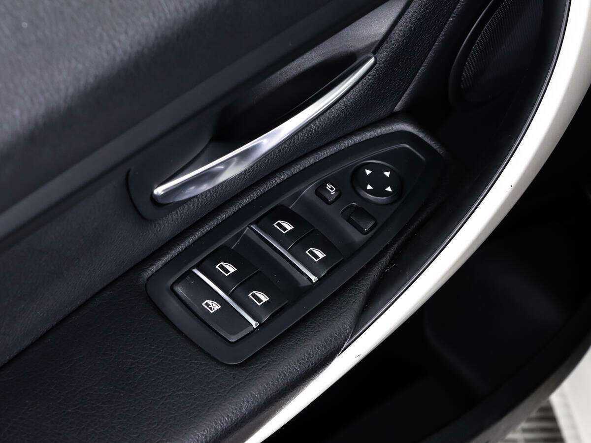 BMW 3 серии б/у, 2015, Автоматическая. Фото: #19