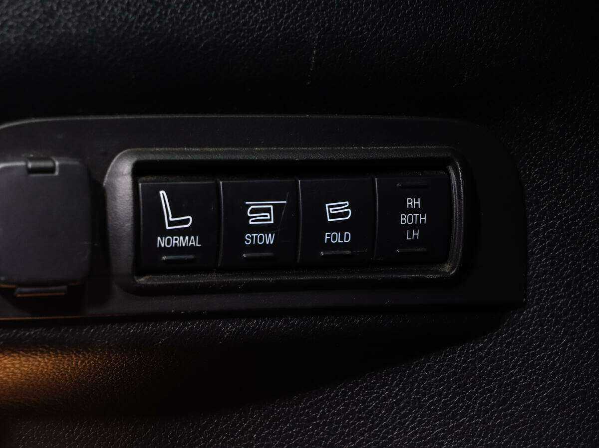 Ford Explorer б/у, 2018, Автоматическая. Фото: #17