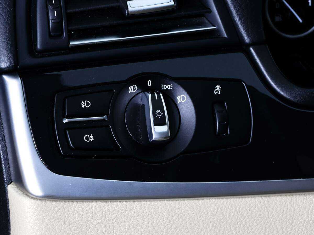 BMW 5 серии б/у, 2012, Автоматическая. Фото: #20