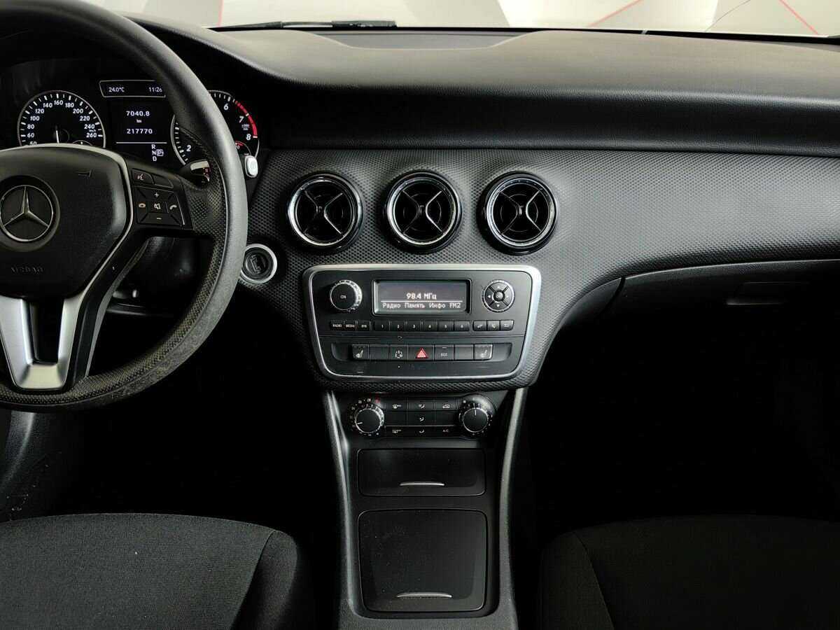 Mercedes-Benz A-Класс б/у, 2014, Роботизированная. Фото: #10