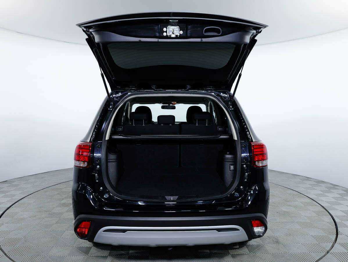 Mitsubishi Outlander б/у, 2021, Вариатор. Фото: #5