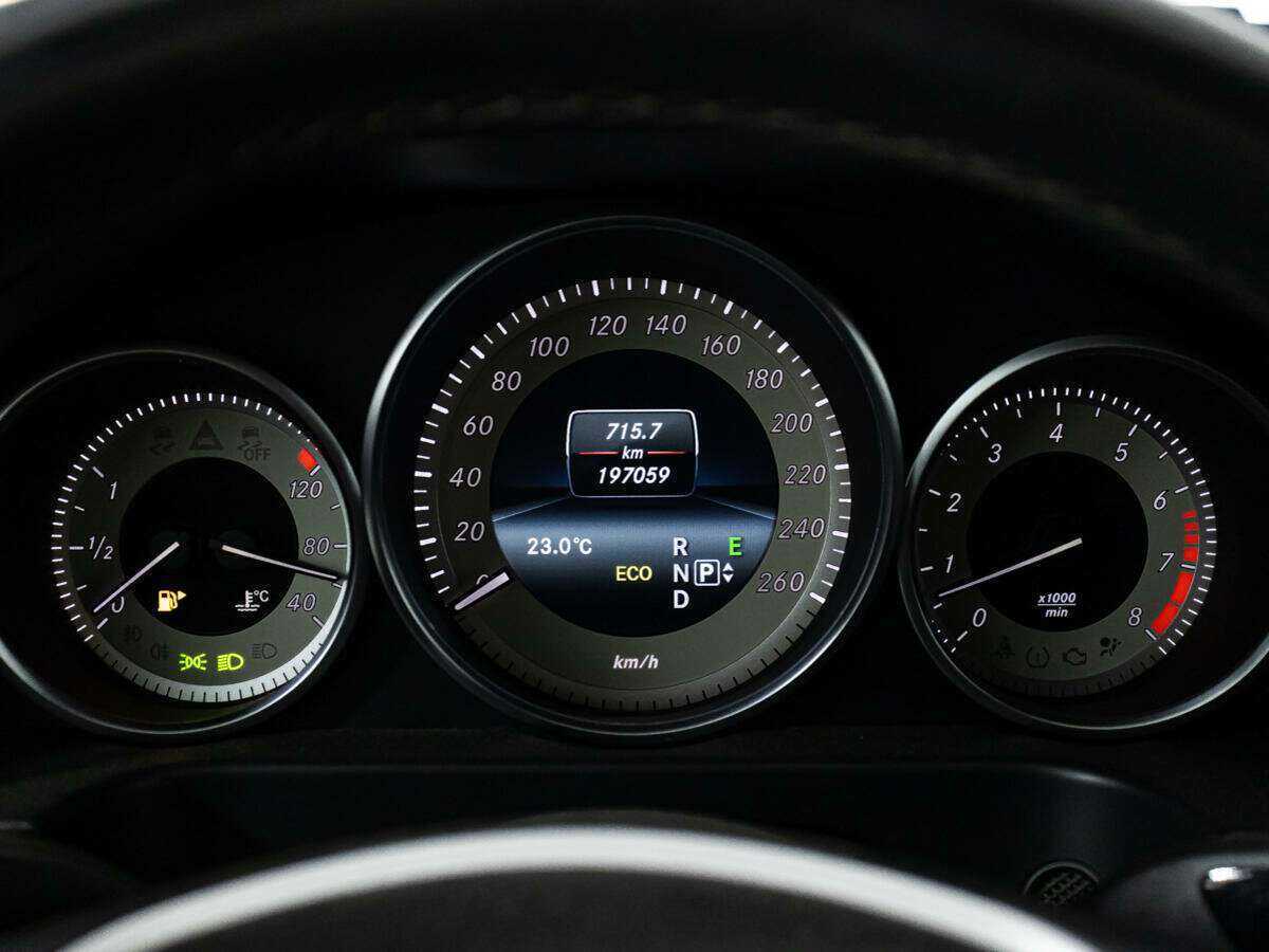 Mercedes-Benz E-Класс б/у, 2014, Автоматическая. Фото: #11