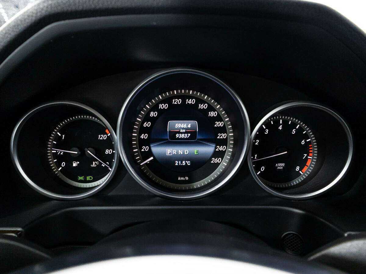 Mercedes-Benz E-Класс б/у, 2015, Автоматическая. Фото: #11