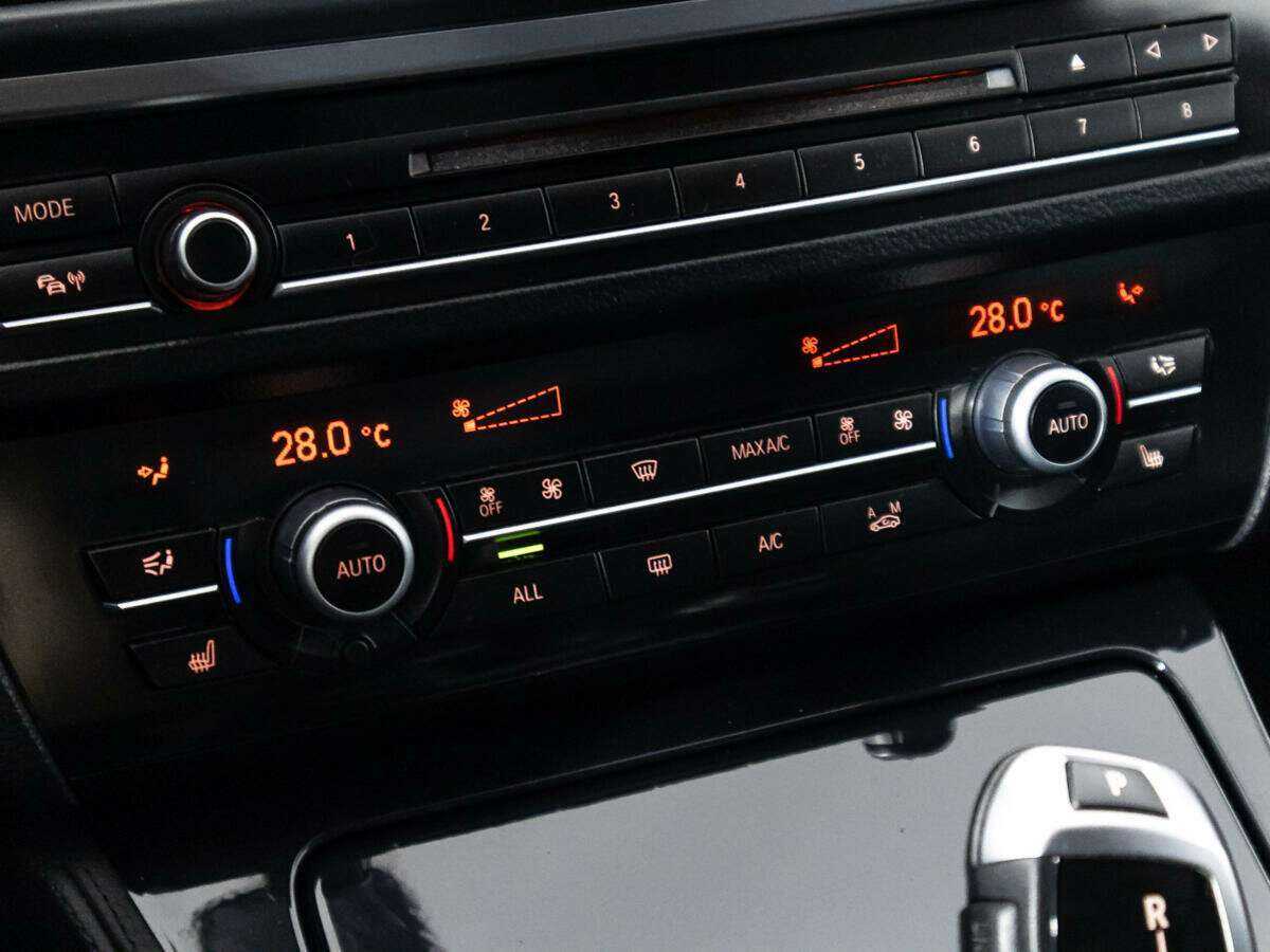 BMW 5 серии б/у, 2012, Автоматическая. Фото: #16