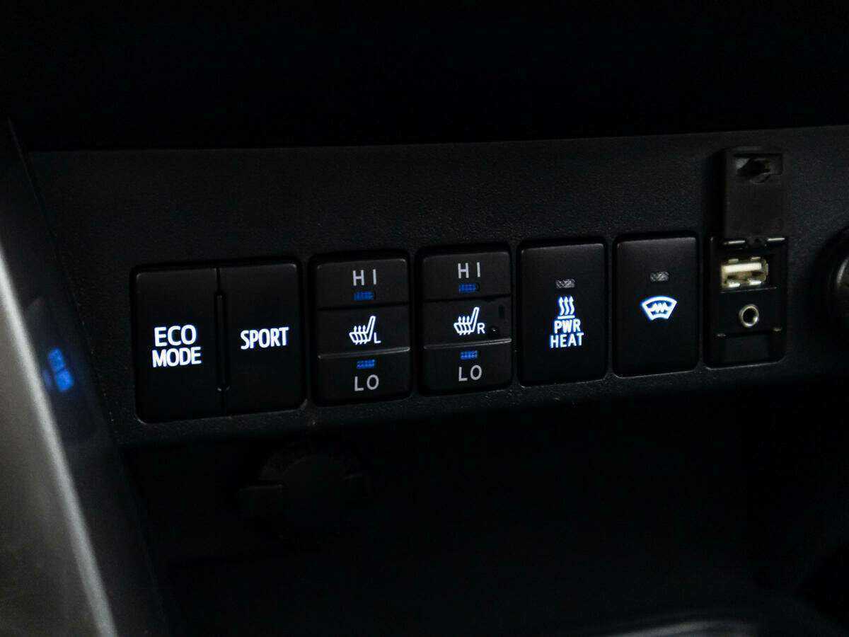 Тойота Рав4 б/у, 2018, Автоматическая. Фото: #18