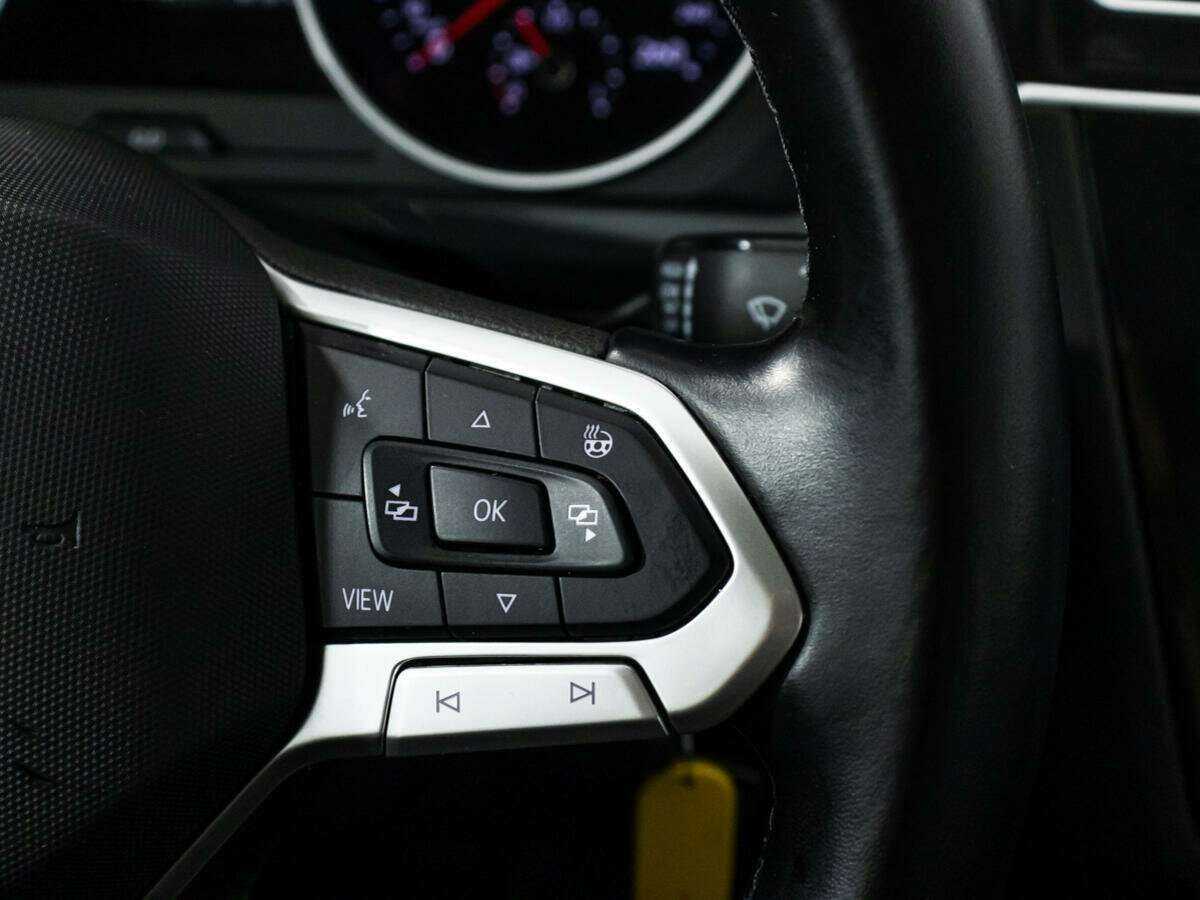 Volkswagen Tiguan б/у, 2021, Роботизированная. Фото: #16