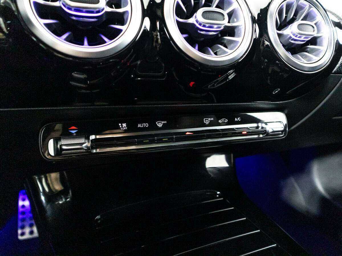 Mercedes-Benz CLA б/у, 2019, Роботизированная. Фото: #14