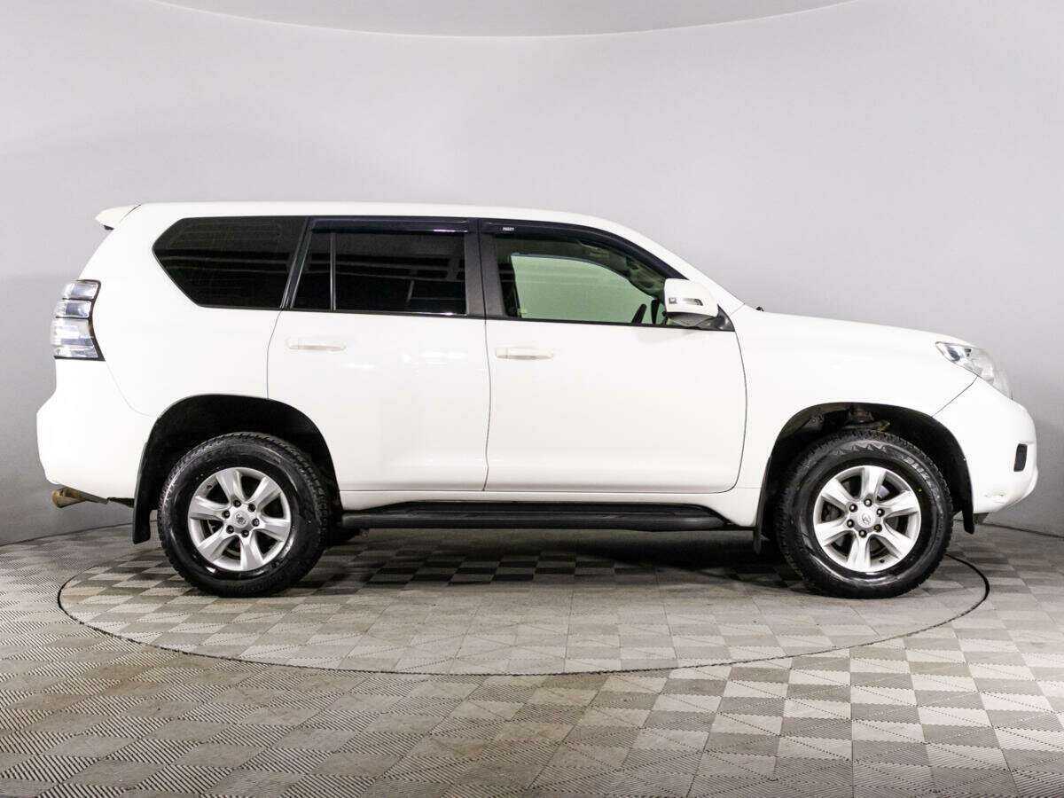 Toyota Land Cruiser Prado б/у, 2012, Автоматическая. Фото: #3