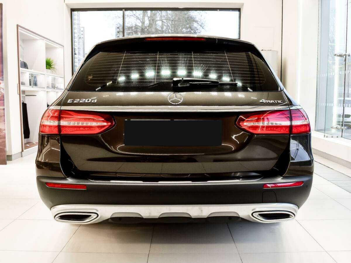 Mercedes-Benz E-Класс б/у, 2017, Автоматическая. Фото: #3