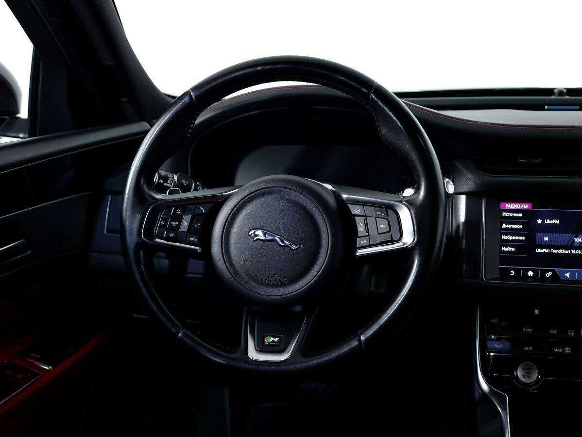 Jaguar XF б/у, 2017, Автоматическая. Фото: #11