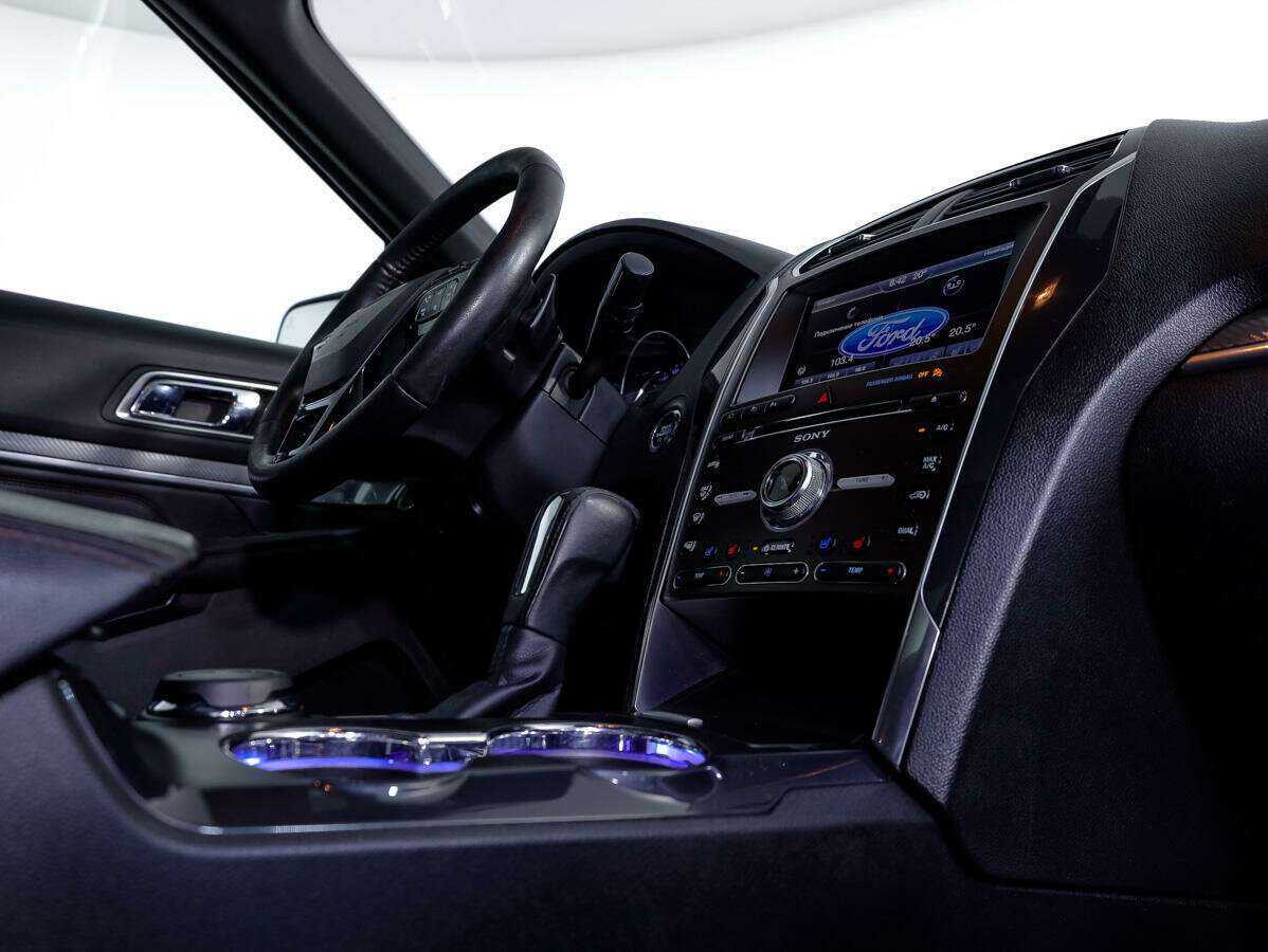 Ford Explorer б/у, 2015, Автоматическая. Фото: #28