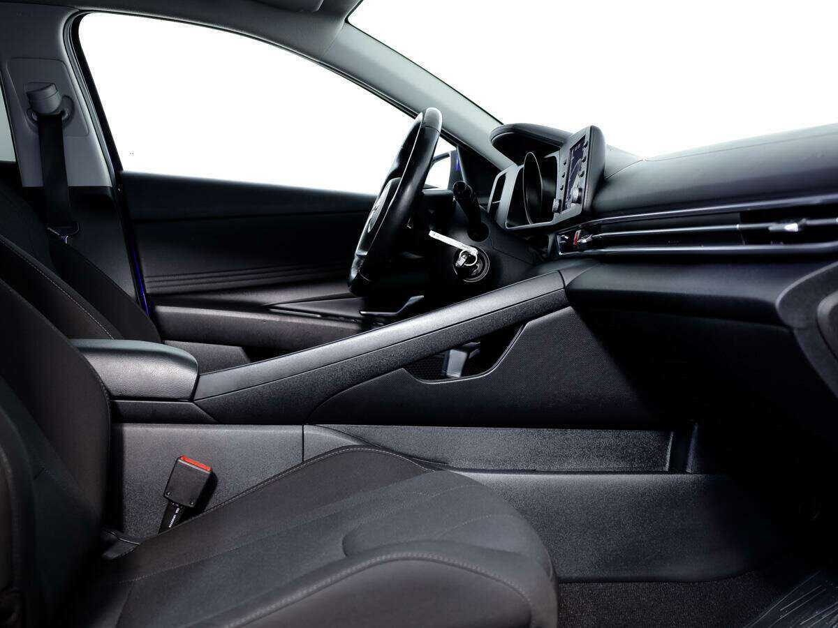 Hyundai Elantra б/у, 2021, Автоматическая. Фото: #19