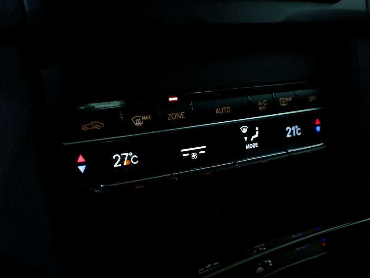 Mercedes-Benz E-Класс б/у, 2014, Автоматическая. Фото: #16