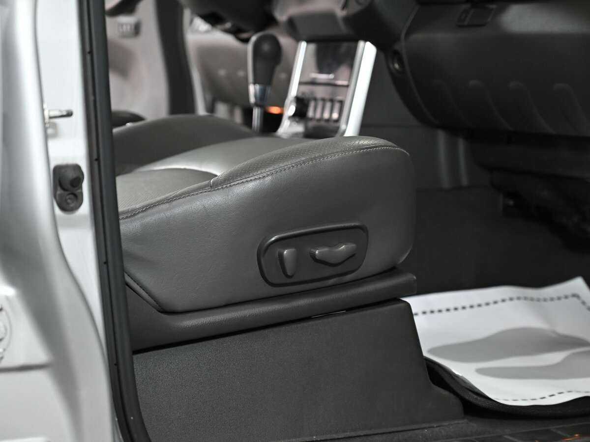 Ниссан Патфайндер б/у, 2012, Автоматическая. Фото: #9