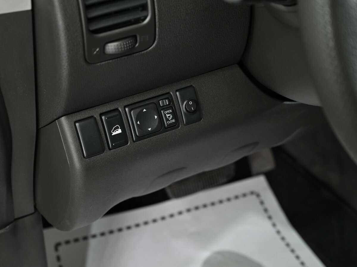 Ниссан Патфайндер б/у, 2012, Автоматическая. Фото: #12