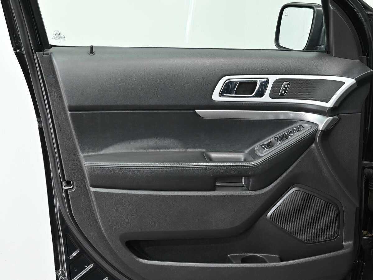 Ford Explorer б/у, 2014, Автоматическая. Фото: #8