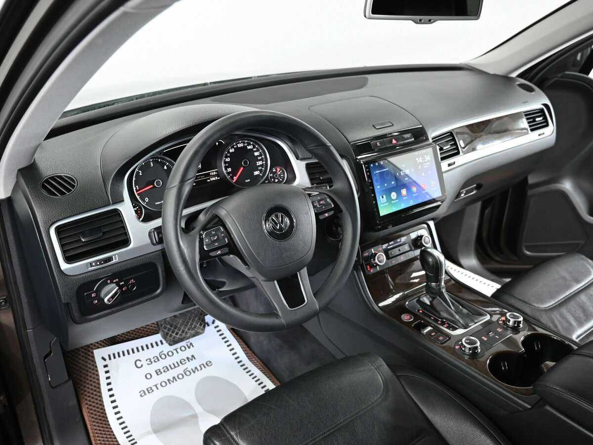 Volkswagen Touareg б/у, 2013, Автоматическая. Фото: #4