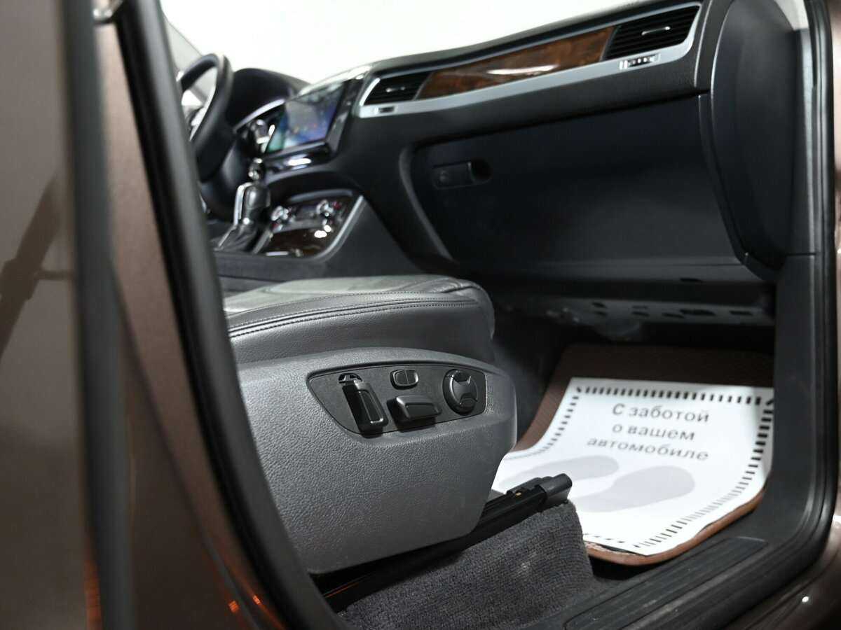 Volkswagen Touareg б/у, 2013, Автоматическая. Фото: #13