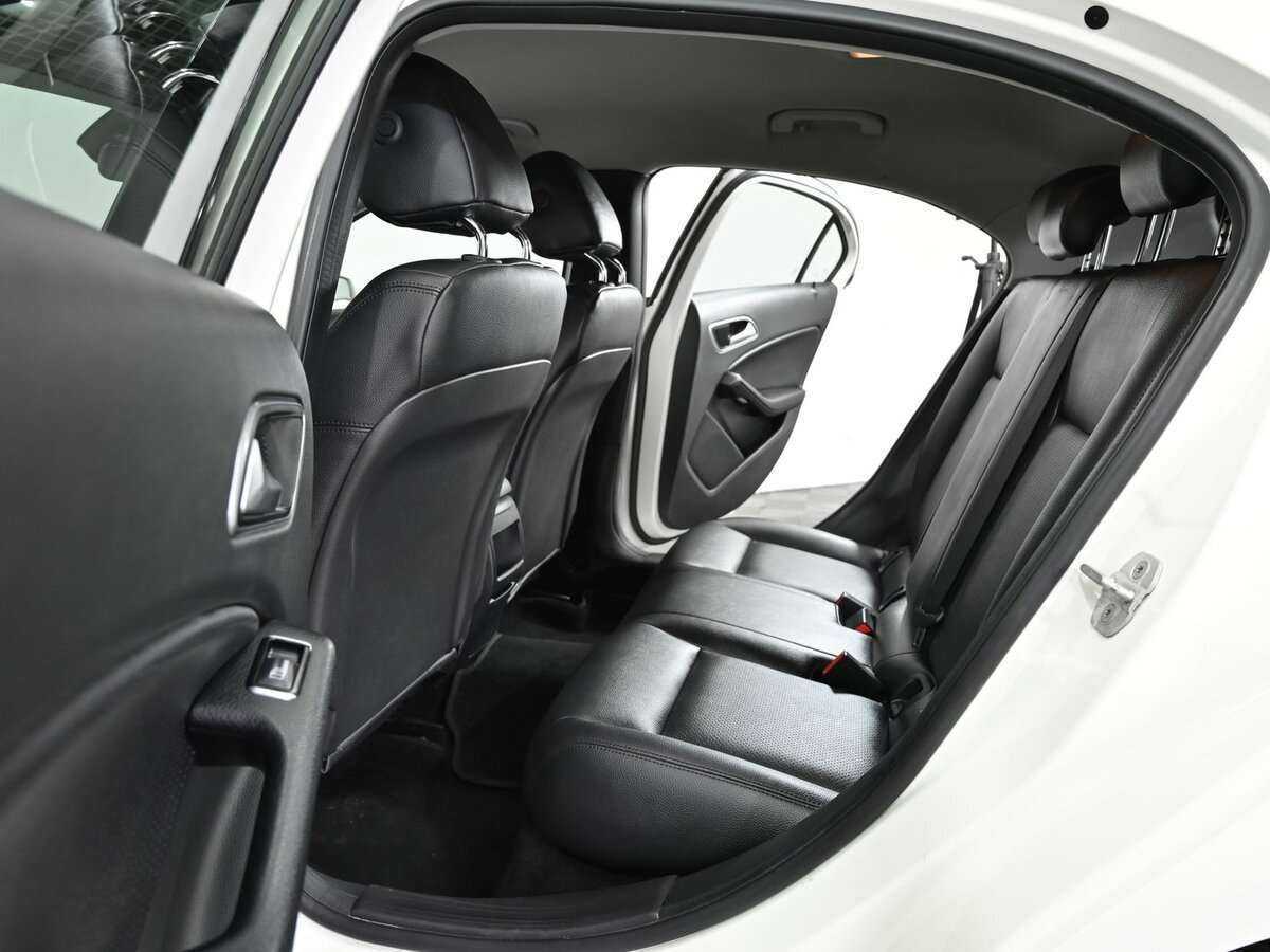 Mercedes-Benz A-Класс б/у, 2014, Роботизированная. Фото: #10