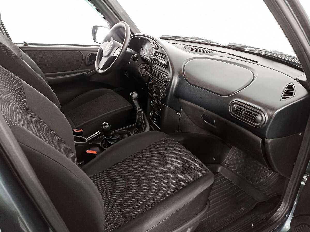 Chevrolet Niva б/у, 2014, Механическая. Фото: #8