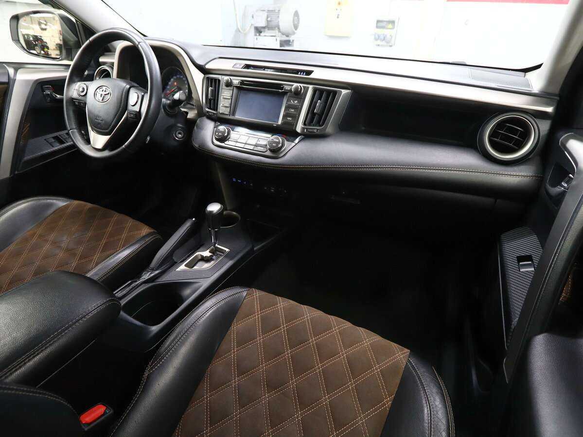 Toyota RAV4 б/у, 2014, Автоматическая. Фото: #8