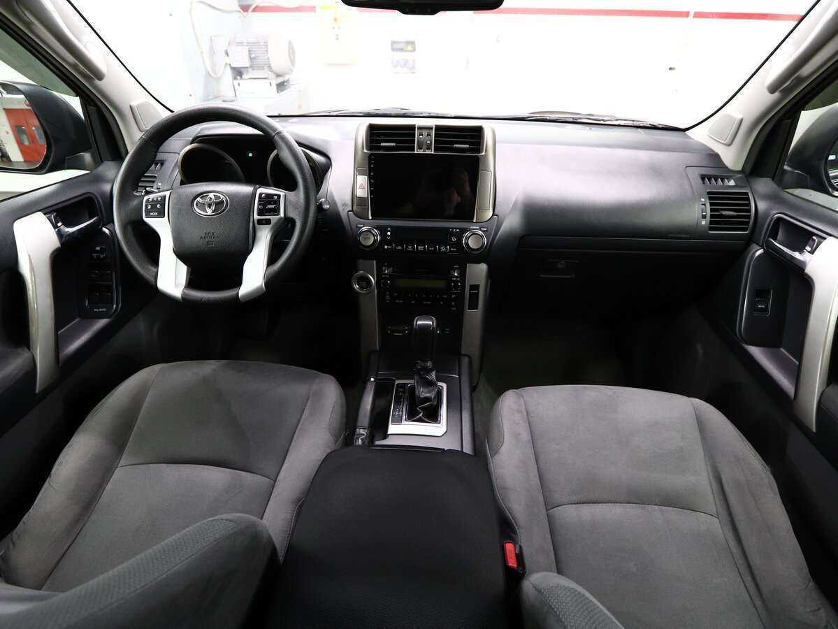 Toyota Land Cruiser Prado б/у, 2013, Автоматическая. Фото: #9