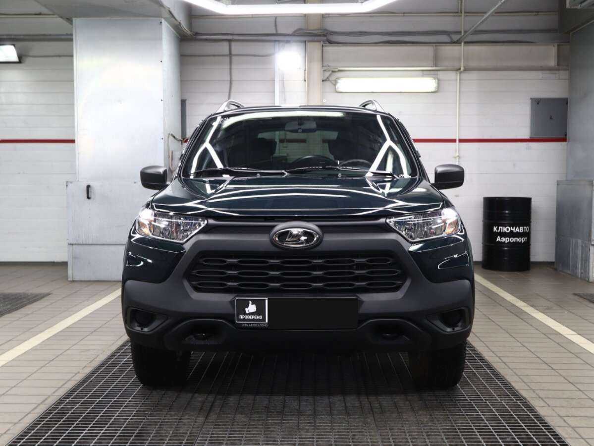 Lada (ВАЗ) Niva б/у, 2023, Механическая. Фото: #2