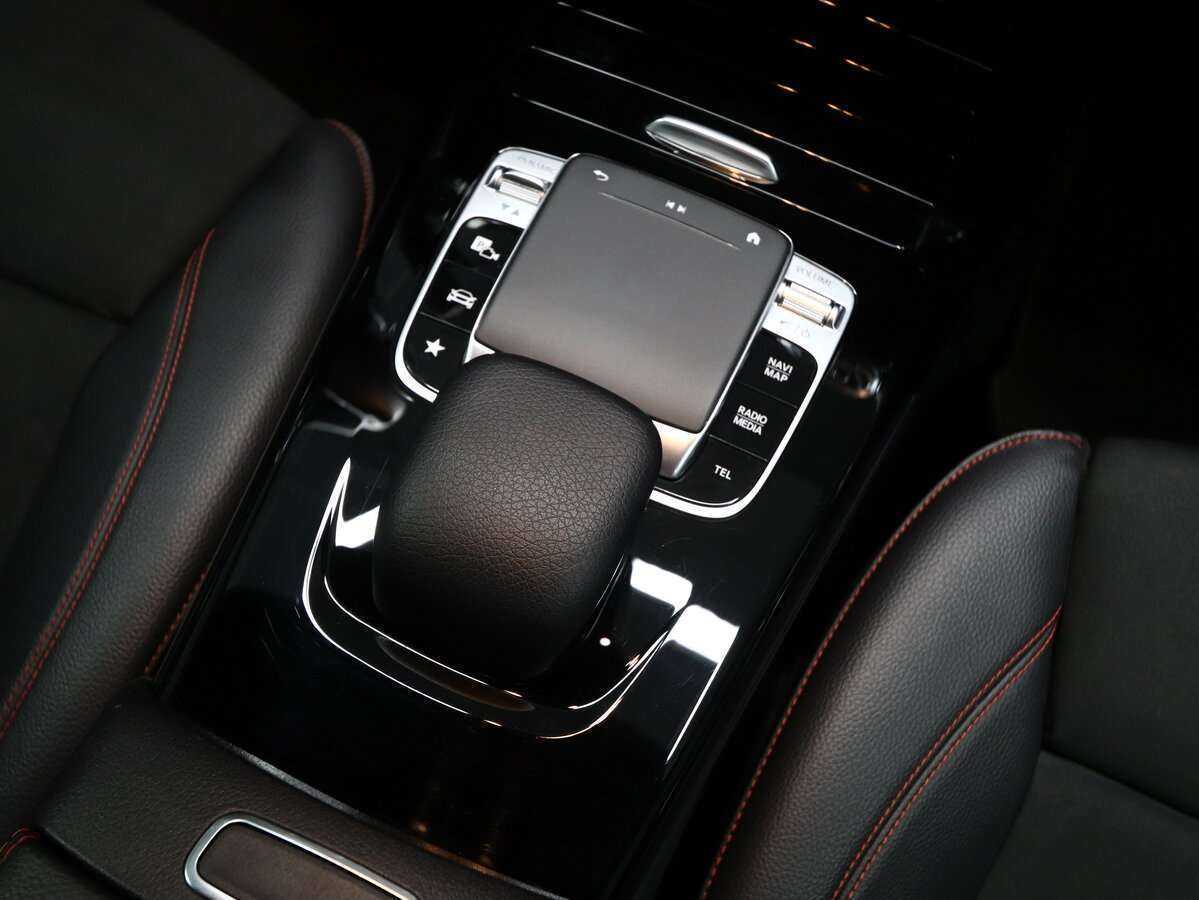 Mercedes-Benz A-Класс б/у, 2019, Роботизированная. Фото: #9