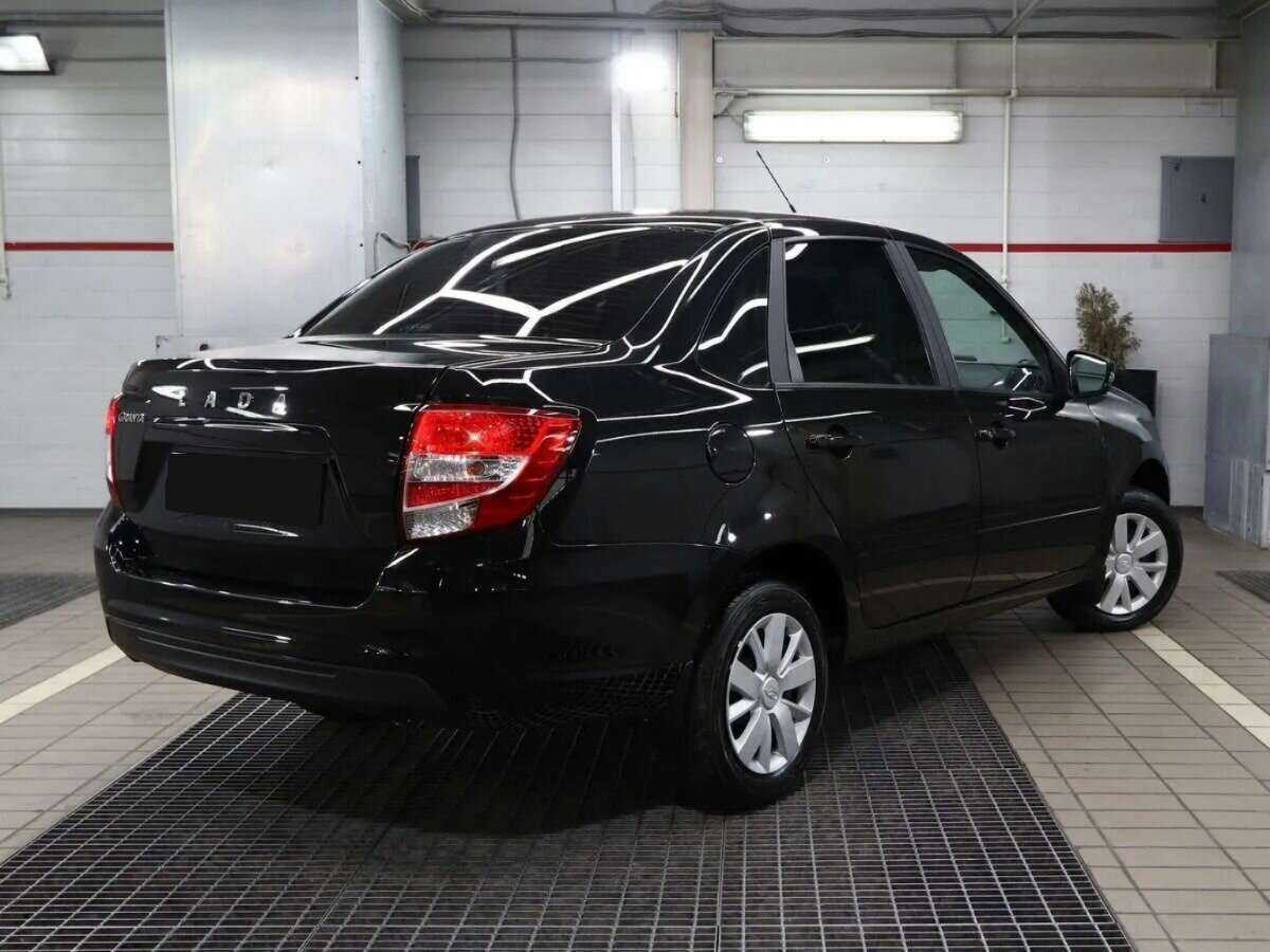 Lada (ВАЗ) Granta б/у, 2023, Механическая. Фото: #4