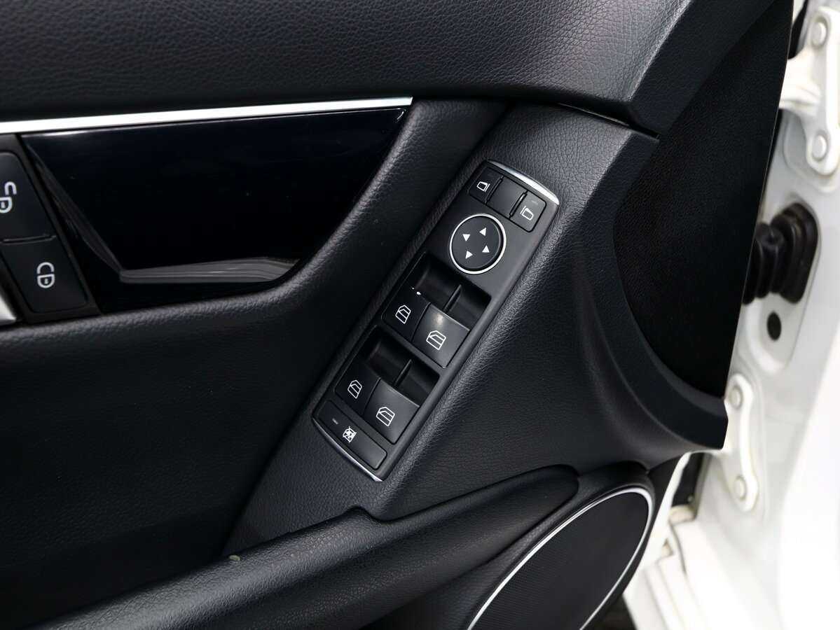 Mercedes-Benz C-Класс б/у, 2012, Автоматическая. Фото: #8