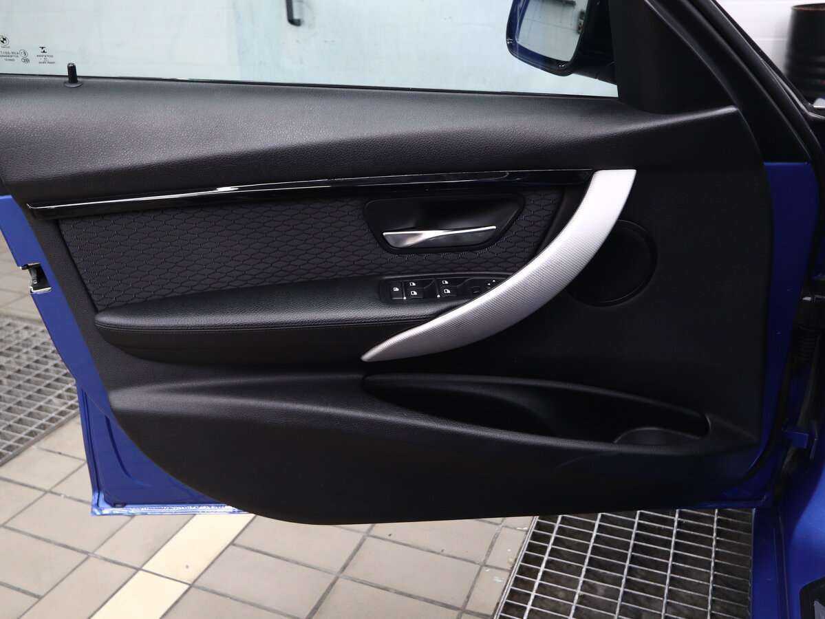 BMW 3 серии б/у, 2016, Автоматическая. Фото: #5