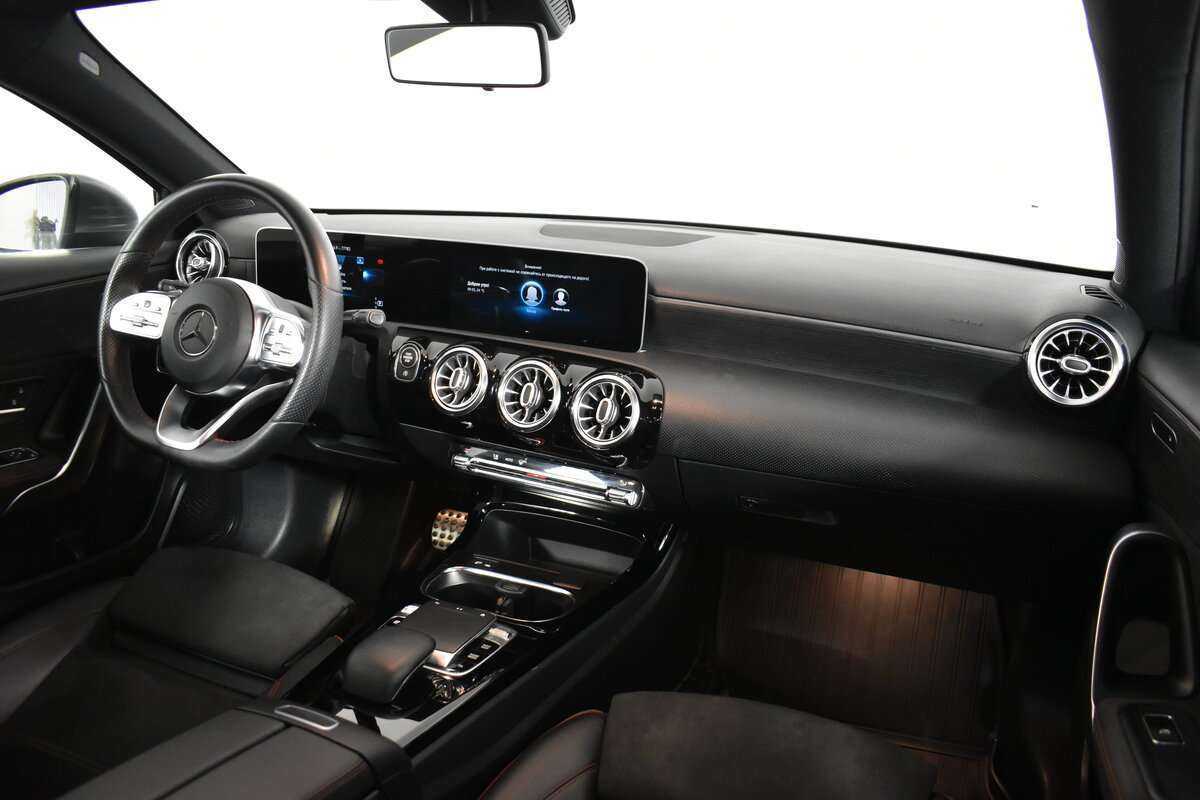 Mercedes-Benz A-Класс б/у, 2018, Роботизированная. Фото: #9