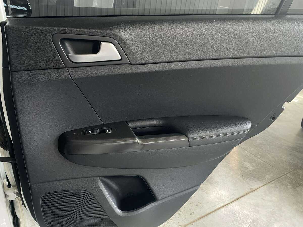 Kia Sportage б/у, 2017, Автоматическая. Фото: #23