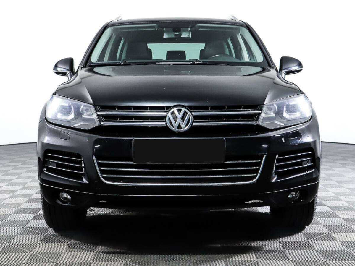 Volkswagen Touareg б/у, 2013, Автоматическая. Фото: #1