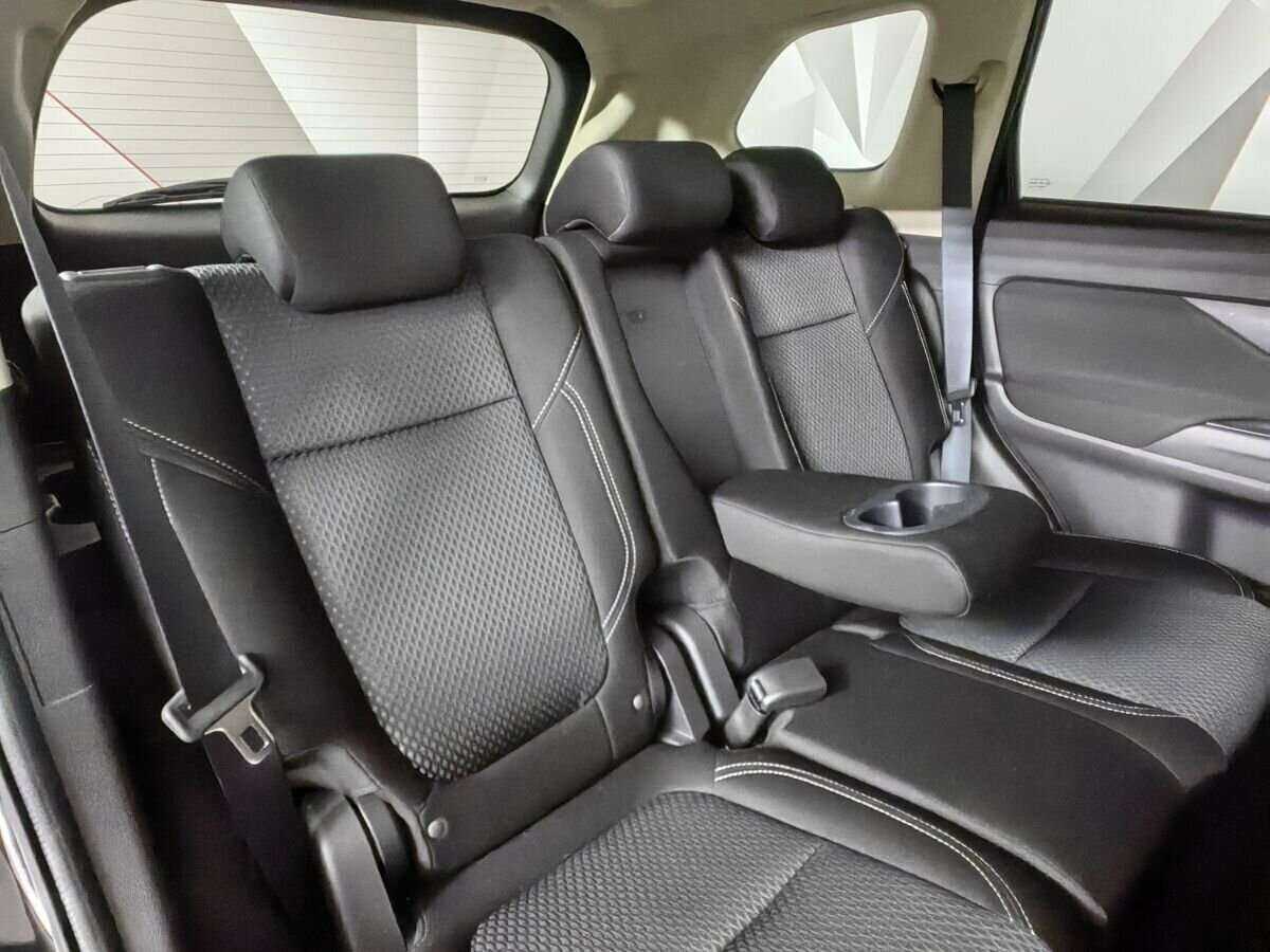Mitsubishi Outlander б/у, 2022, Вариатор. Фото: #8