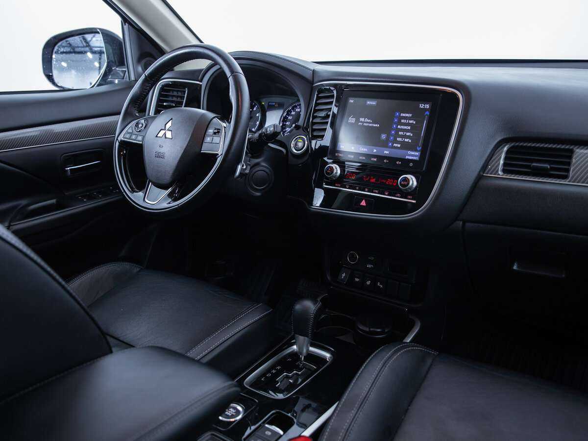 Mitsubishi Outlander б/у, 2021, Вариатор. Фото: #8