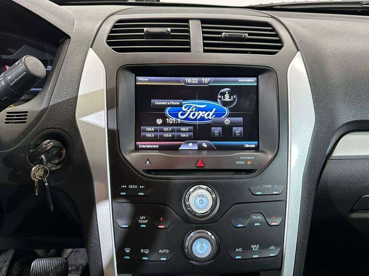 Ford Explorer б/у, 2013, Автоматическая. Фото: #12