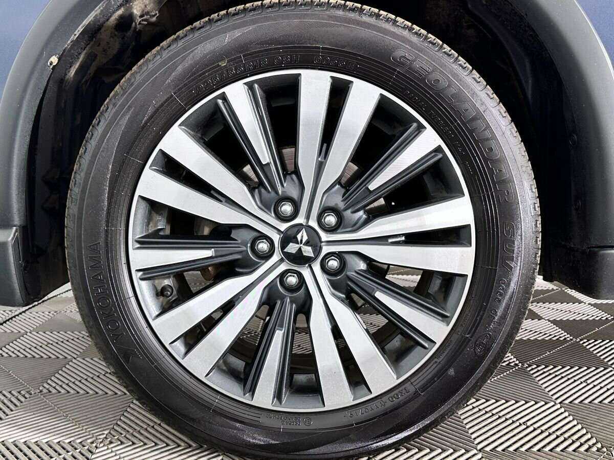 Mitsubishi Outlander б/у, 2019, Вариатор. Фото: #7