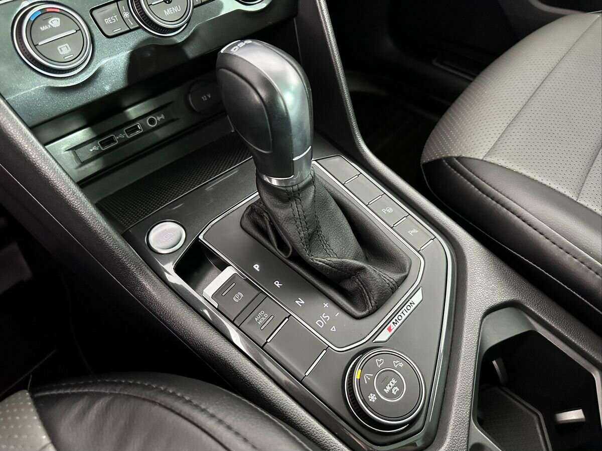 Volkswagen Tiguan б/у, 2018, Роботизированная. Фото: #15