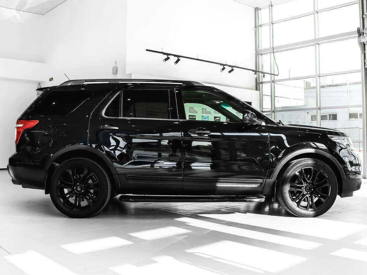 Ford Explorer б/у, 2014, Автоматическая. Фото: #3