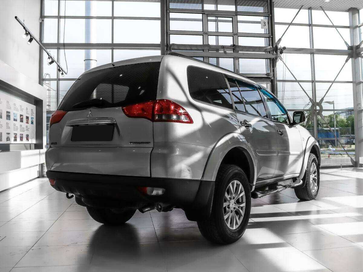 Mitsubishi Pajero Sport б/у, 2015, Автоматическая. Фото: #3