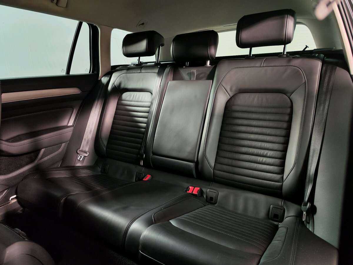 Volkswagen Passat б/у, 2019, Роботизированная. Фото: #11